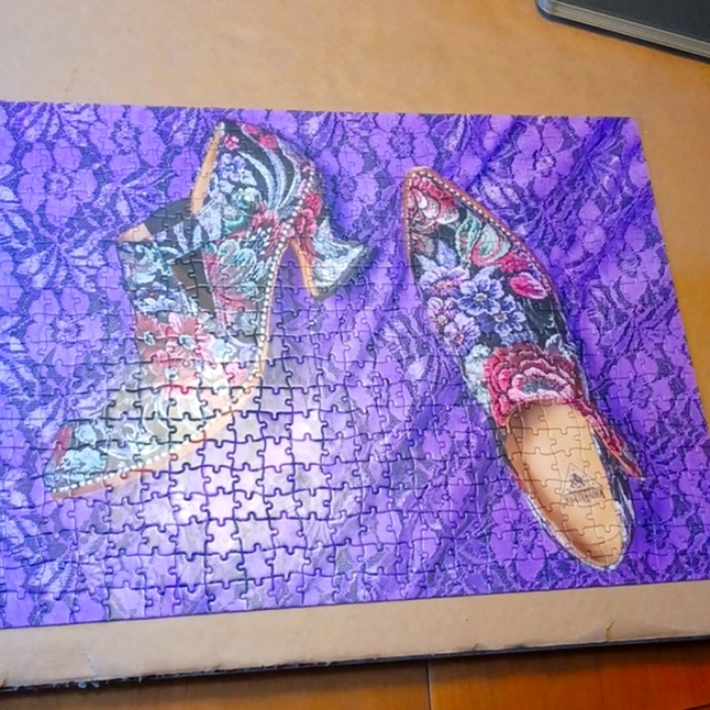 🧩The Classy Lili 500 piece puzzle - Picture 3 of 4